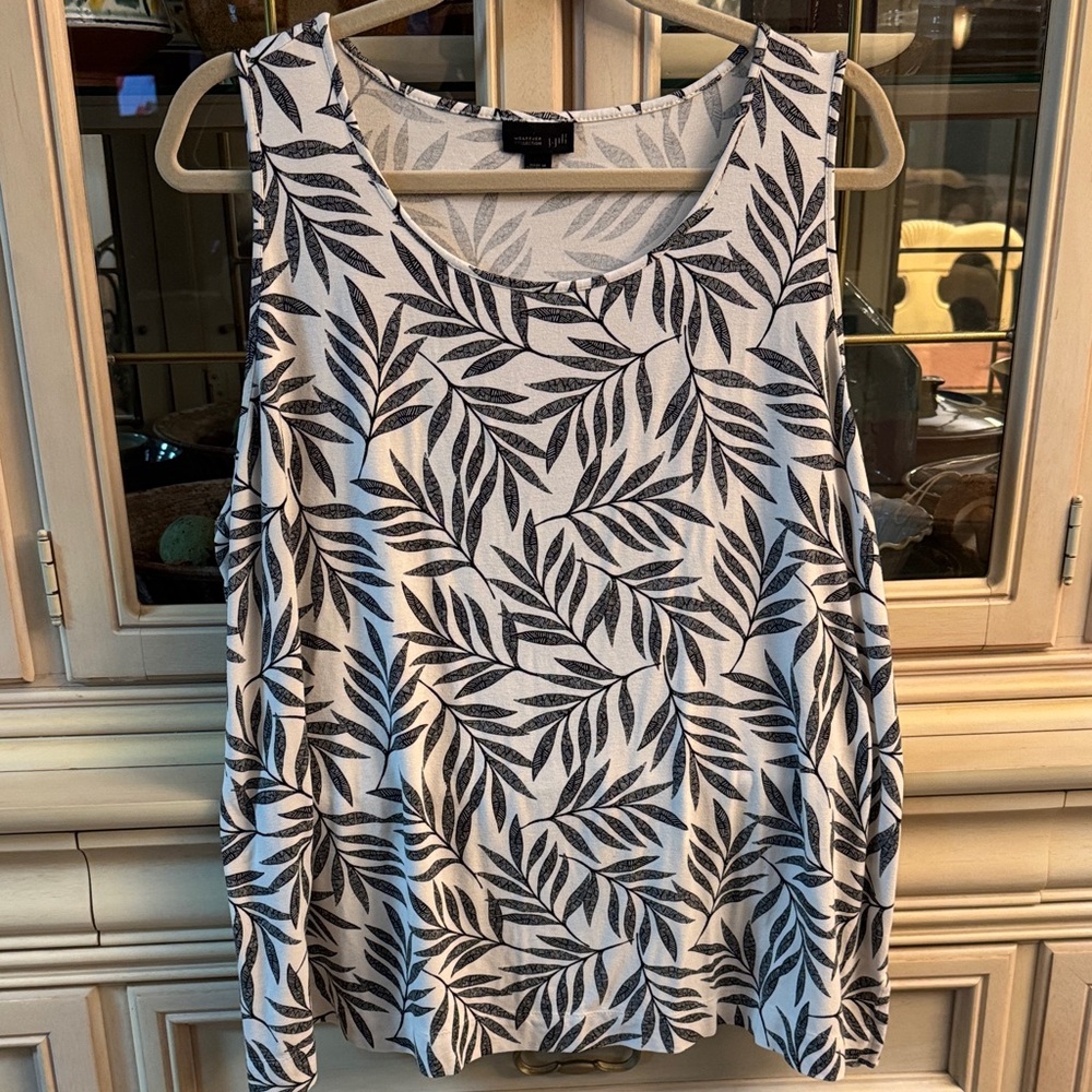 J. Jill Black and White Leaf Print Tank Top